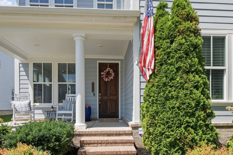 3235 Vinemont Dr, Thompsons Station, TN 37179