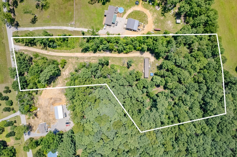 6126 Calvin Potts Rd, Primm Springs, TN 38476