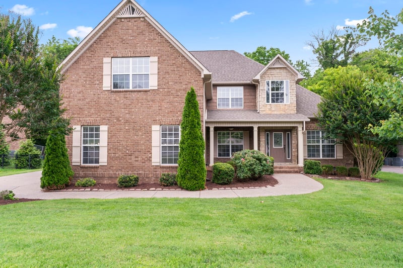 1002 Glessner Dr, Spring Hill, TN 37174