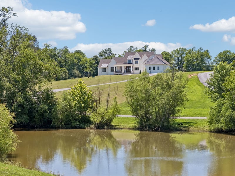 197E Bugg Hollow Rd, Gallatin, TN 37066