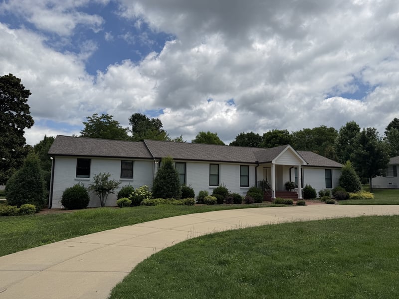 2318 Riverview Dr, Murfreesboro, TN 37129