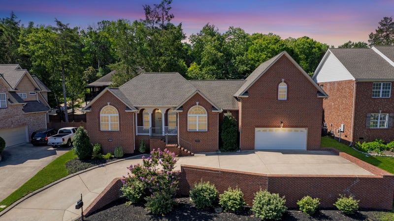 1016 Tulip Blossom Dr, Hermitage, TN 37076