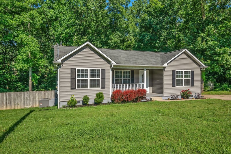 306 Twilight Ct, White Bluff, TN 37187