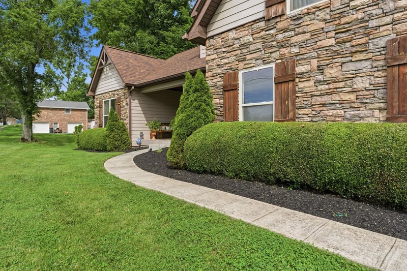 117 Deerwood Dr, Hendersonville, TN 37075