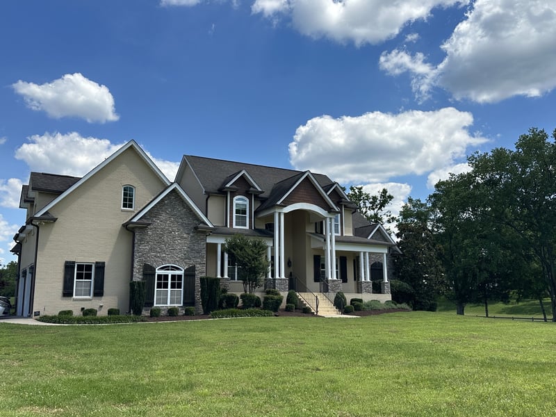 835 Douglas Bend Rd, Gallatin, TN 37066