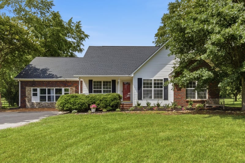 3609 Chunn Valley Dr, Spring Hill, TN 37174
