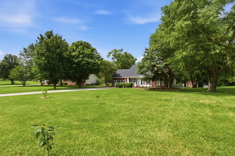3609 Chunn Valley Dr, Spring Hill, TN 37174