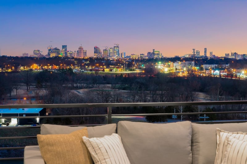 2118 Cliff Dr, Nashville, TN 37218