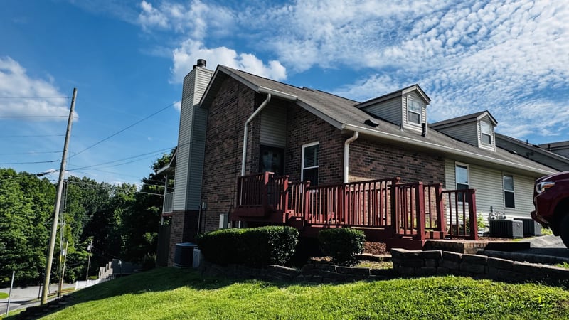 204 Village Cir, Dickson, TN 37055