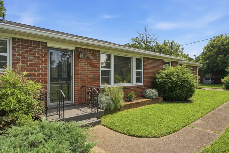 2512 Meadowood Dr, Nashville, TN 37214