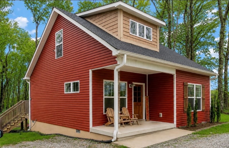 115 N Adams St, Adams, TN 37010