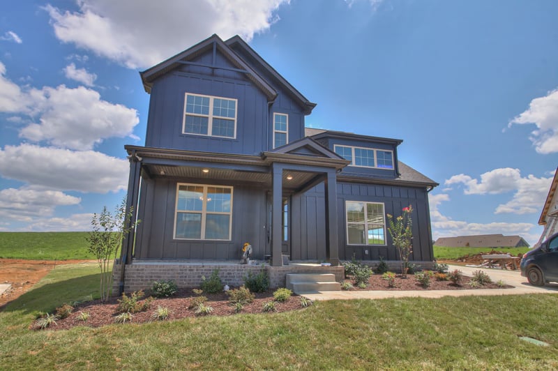 3387 Vinemont Dr, Thompsons Station, TN 37179
