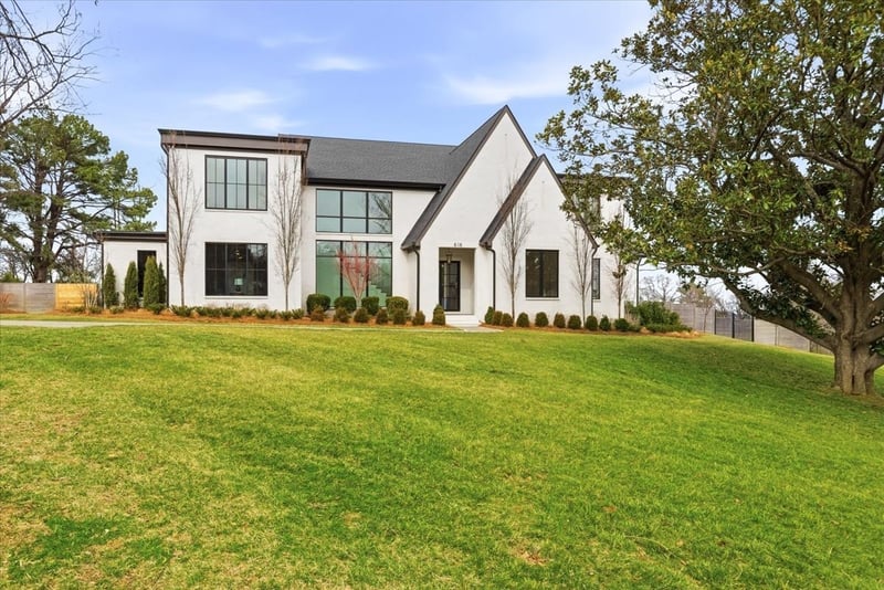 818 Brentview Dr, Nashville, TN 37220