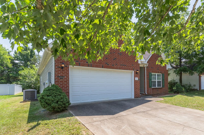203 Neal Ave, Smyrna, TN 37167