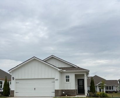 2219 Quinn, White House, TN 37188