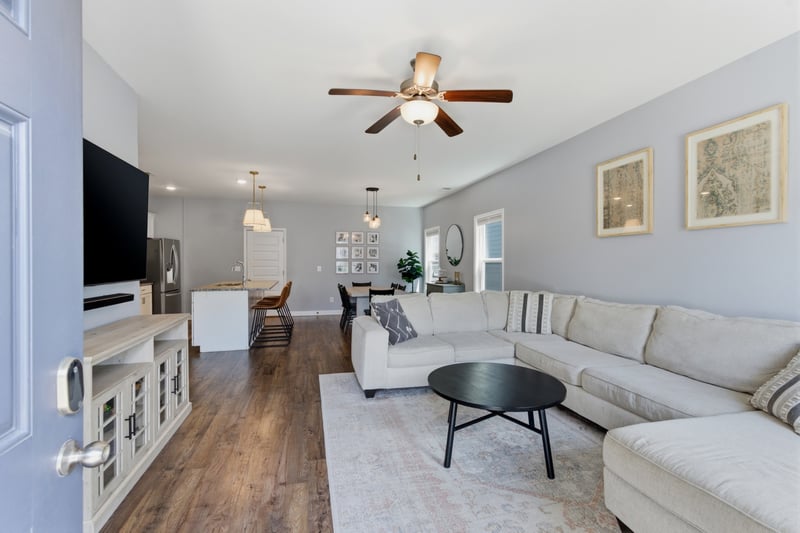 2004 French Bayou Ln, Hendersonville, TN 37075