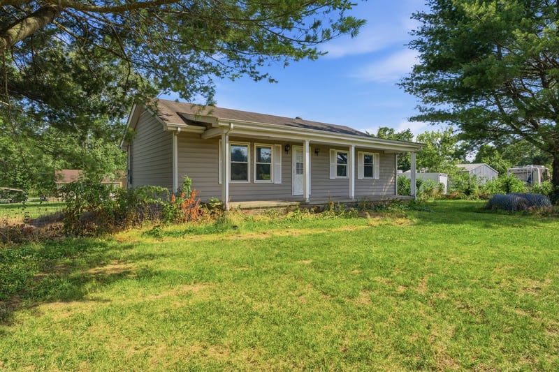3520 31e Hwy, Bethpage, TN 37022