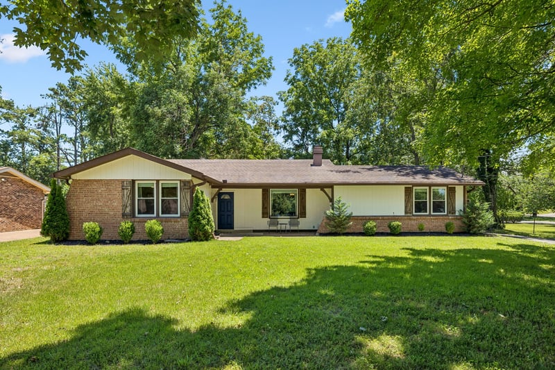 302 Matterhorn Dr, Old Hickory, TN 37138