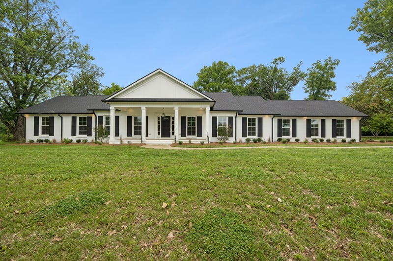2965 N Thompson Ln, Murfreesboro, TN 37129