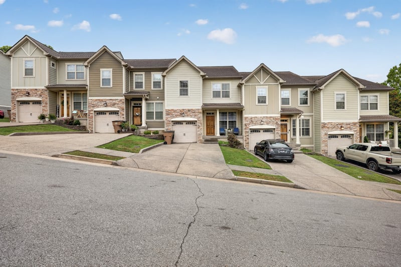 504 Landmark Ct, Nashville, TN 37211