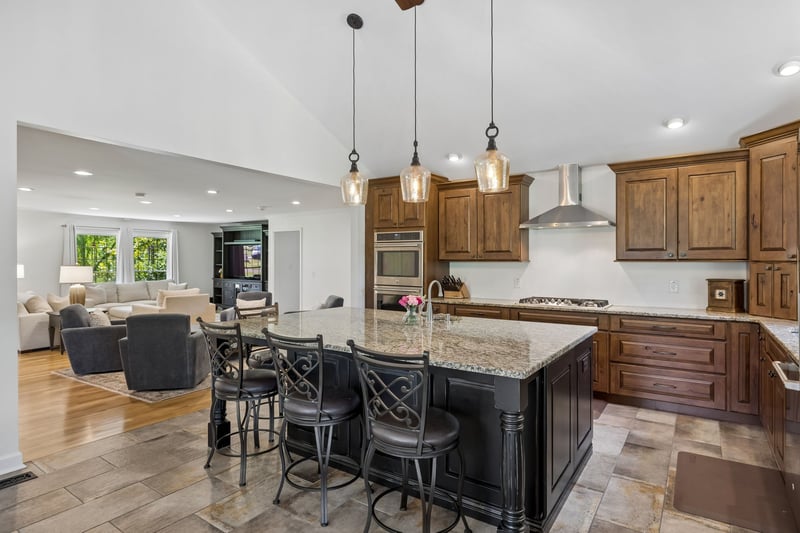 106 Azalea Ln, Franklin, TN 37064