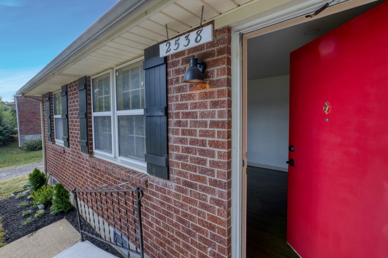 2538 Woodberry Dr, Nashville, TN 37214