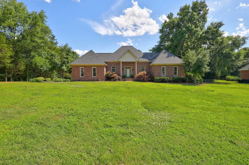 1135 Stirlingshire Dr, Hendersonville, TN 37075