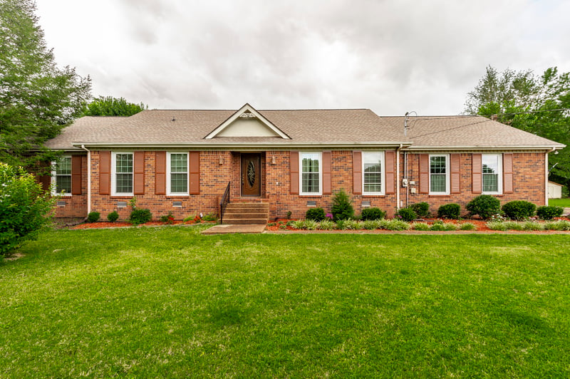 112 Arrowhead Dr, Hendersonville, TN 37075