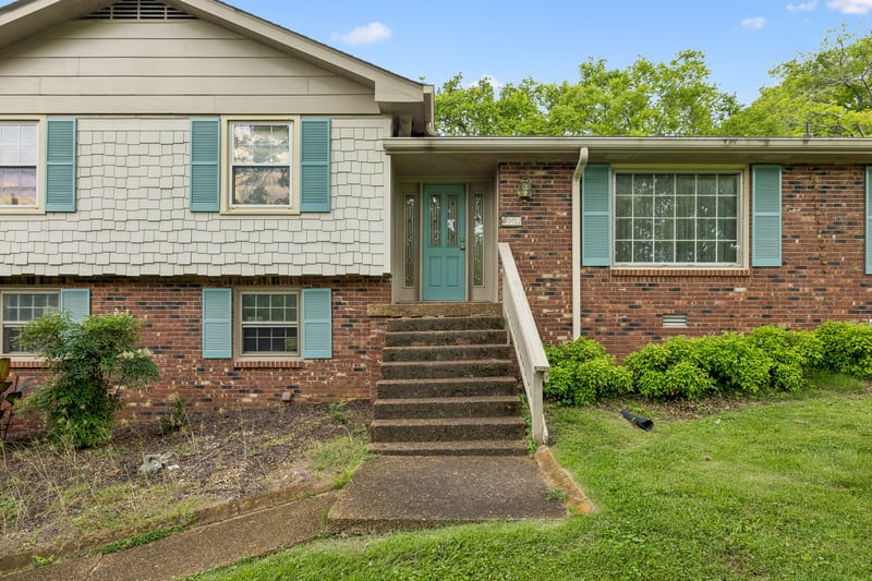902 W Cynthia Trl, Goodlettsville, TN 37072
