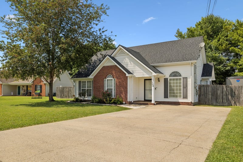 106 Pintail Ct, Murfreesboro, TN 37130