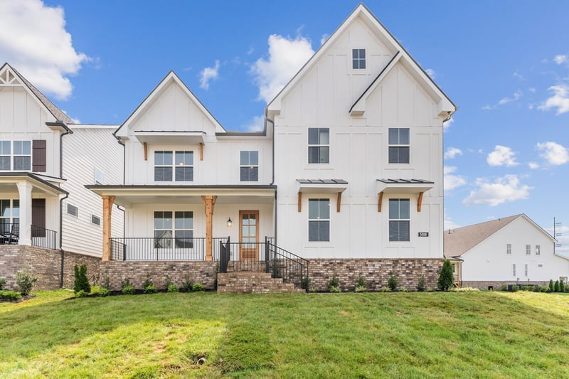 42 Pine St, Fairview, TN 37062