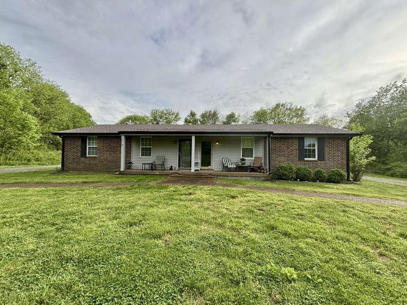 6479 Highway 76 , Springfield, TN 37172