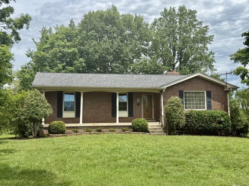 521 Centerville Rd, Lebanon, TN 37087