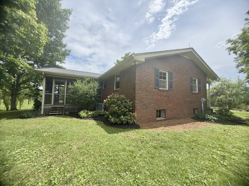521 Centerville Rd, Lebanon, TN 37087
