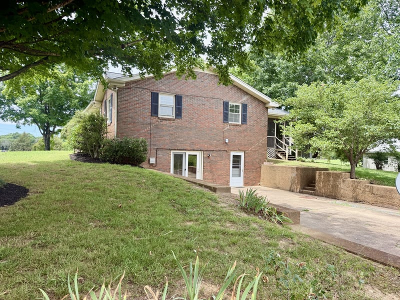 575 Centerville Rd, Lebanon, TN 37087