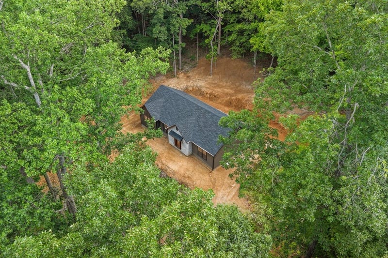 875 Little Leatherwood Rd, Vanleer, TN 37181