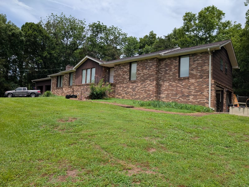152 Snug Harbor Dr, Hendersonville, TN 37075