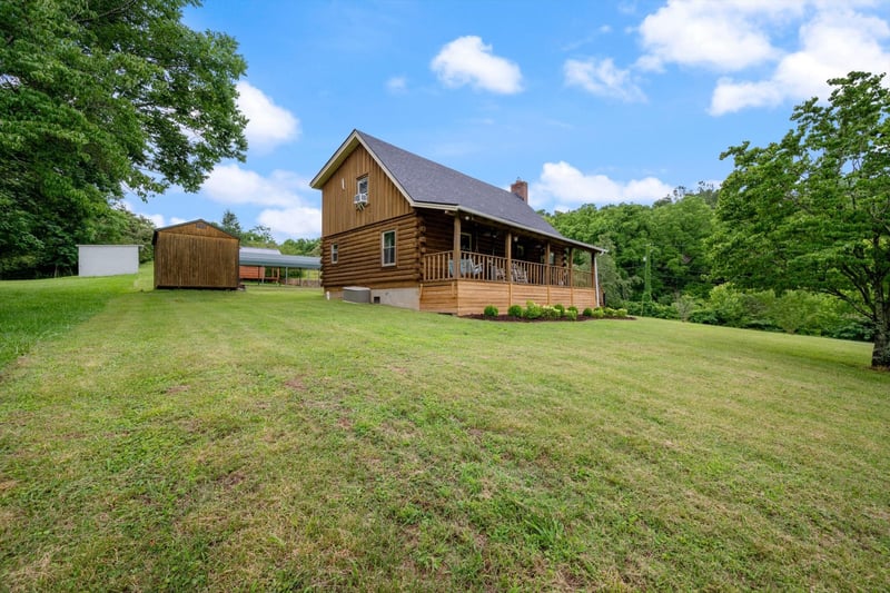 8004 Charlotte Pike, Nashville, TN 37221