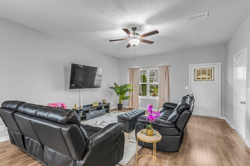 1911 Albarado Trl, Murfreesboro, TN 37128