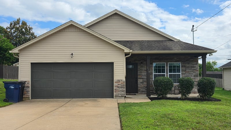 216 Woodsong Ln, Columbia, TN 38401