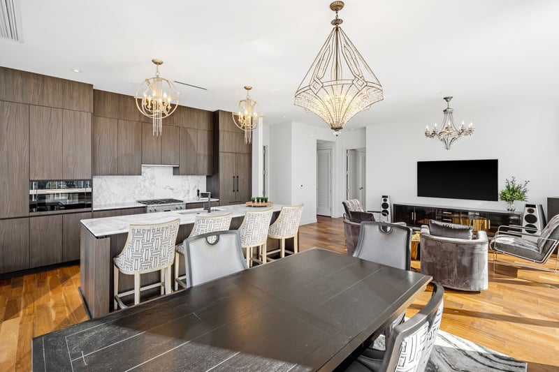 160 2nd Ave #1602, Nashville, TN 37201