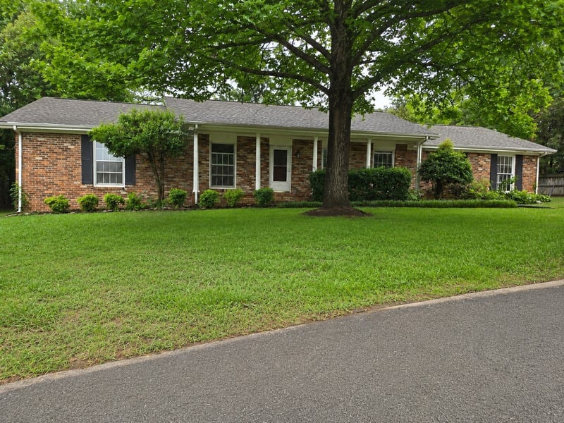 3824 Lake Aire Ct, Nashville, TN 37217