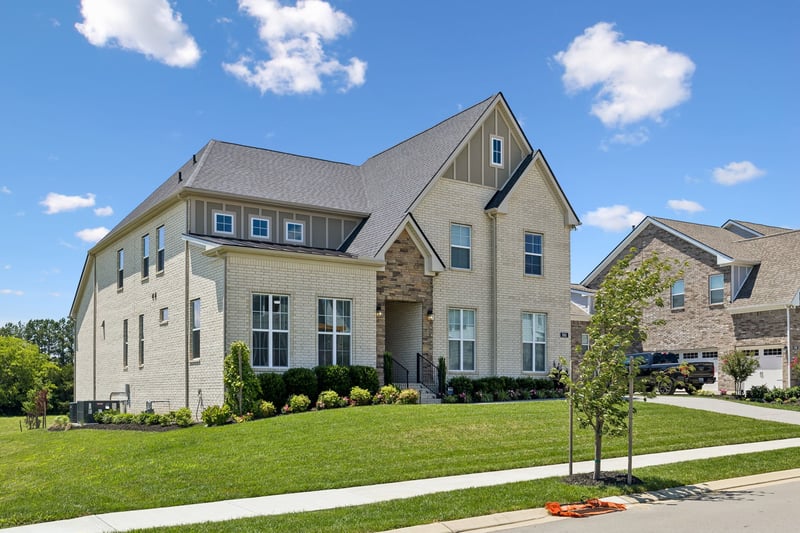 5011 High Park Hill Dr, Arrington, TN 37014
