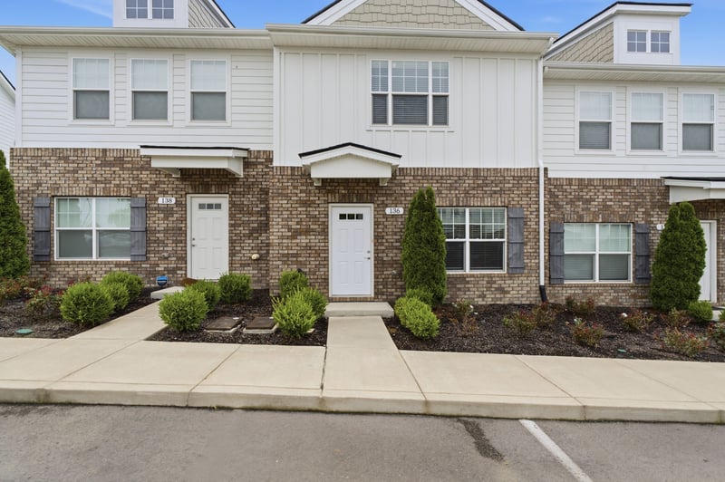 136 Dry Creek Commons Dr, Goodlettsville, TN 37072