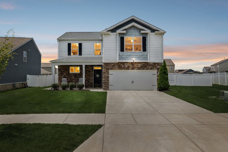 4096 Crossing Way, White House, TN 37188