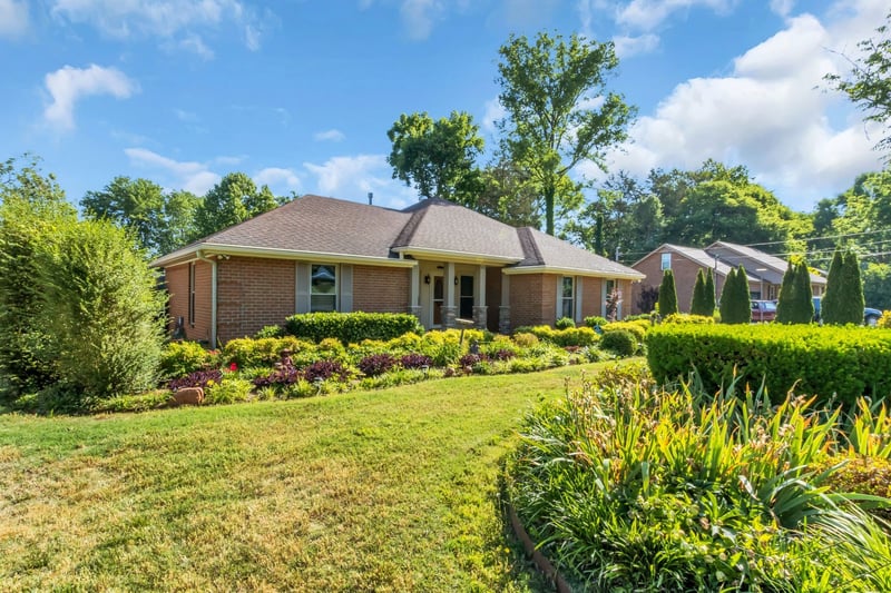 573 Highpoint Dr, Smyrna, TN 37167