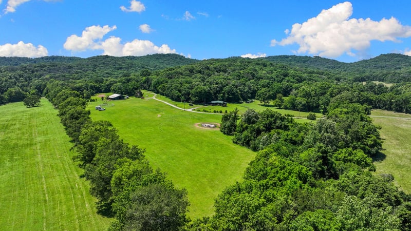 8021 Palmore Hollow Ln, Nolensville, TN 37135