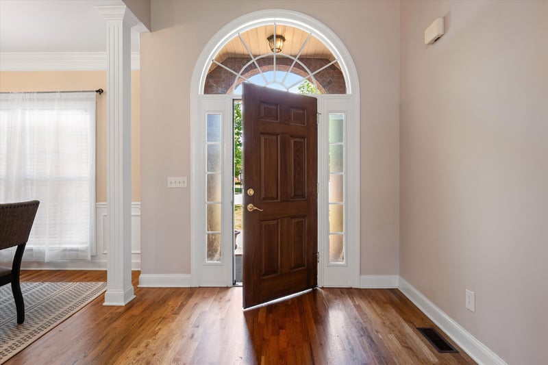 2240 Westwood Dr, Murfreesboro, TN 37130