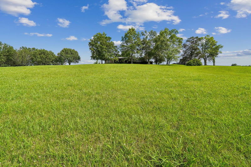 2351 Long Hollow Pike, Hendersonville, TN 37075