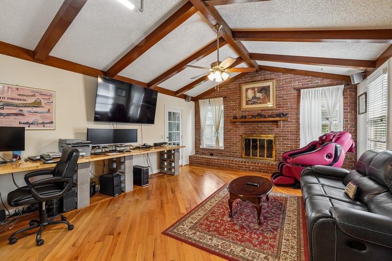 2351 Long Hollow Pike, Hendersonville, TN 37075